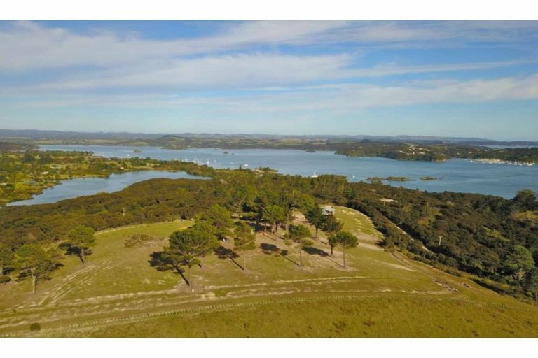 Photo of property in 326 Wharau Road, Kerikeri, 0293
