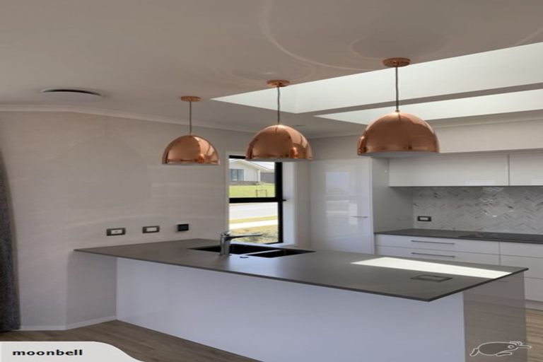 Photo of property in 3 Pakaraka Drive, Papakura, 2110