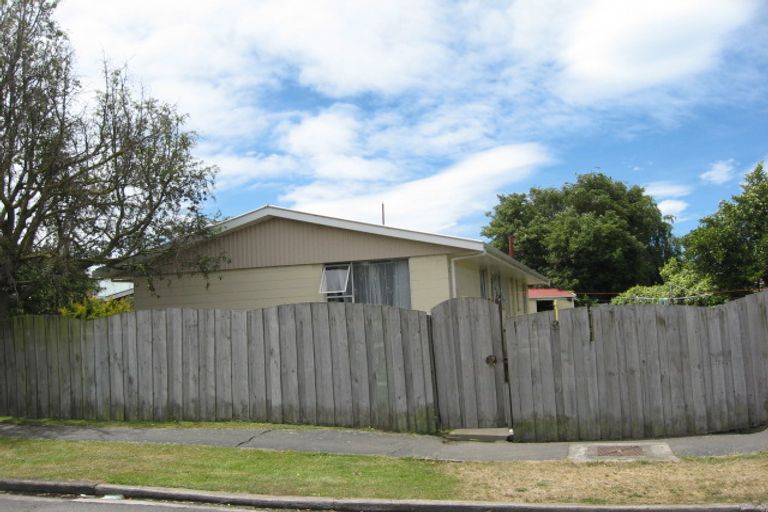Photo of property in 27 Claymore Street, Woolston, Christchurch, 8062