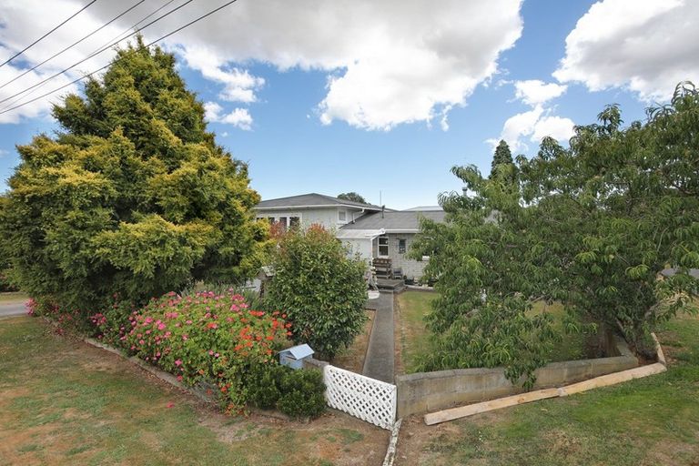 Photo of property in 20 Grey Street, Marton, 4710