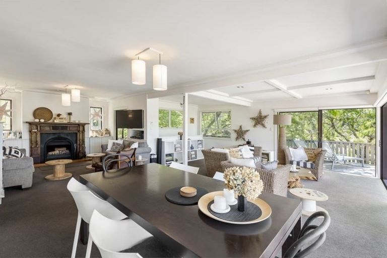 Photo of property in 34 Martin Road, Matakana, Warkworth, 0985