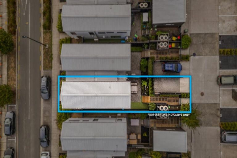 Photo of property in 6 Kapia Road, Westgate, Auckland, 0614