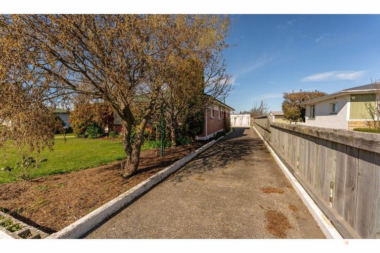 Photo of property in 25 Hughes Street, Waimate, 7924