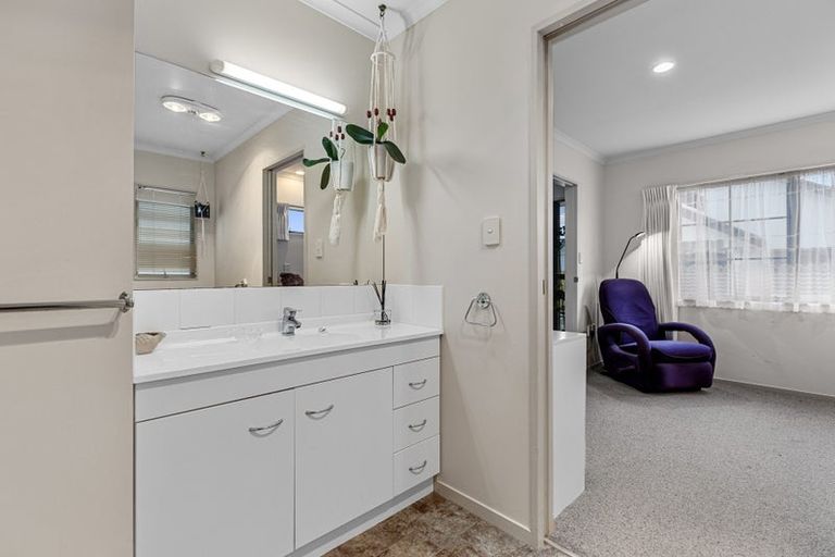 Photo of property in Orange Grove Village, 2/22 Pyes Pa Road, Pyes Pa, Tauranga, 3112