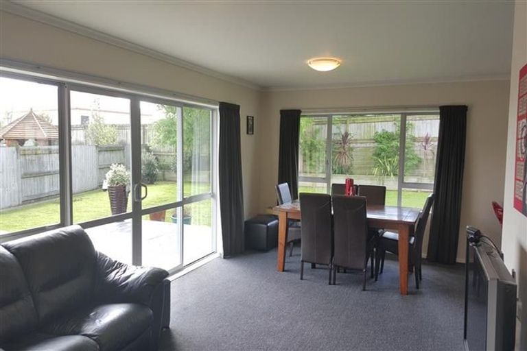 Photo of property in 33 Masefield Terrace, Kelvin Grove, Palmerston North, 4414