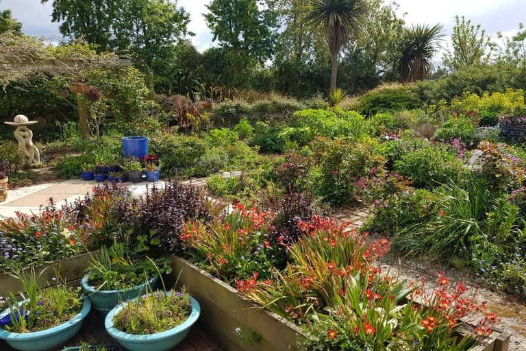 Photo of property in 127 Hodgsons Road, Loburn, Rangiora, 7472