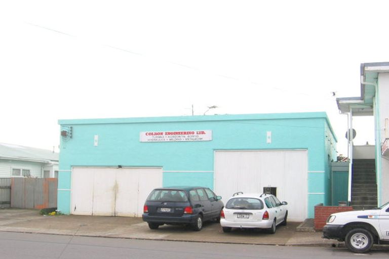 Photo of property in 53 Porutu Street, Fairfield, Lower Hutt, 5011