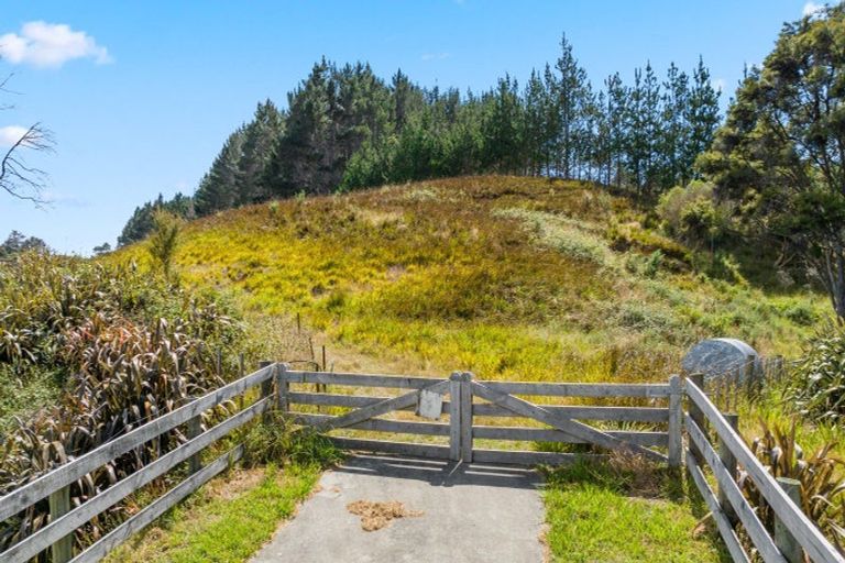 Photo of property in 53a Russell Road, Wainui, 0992