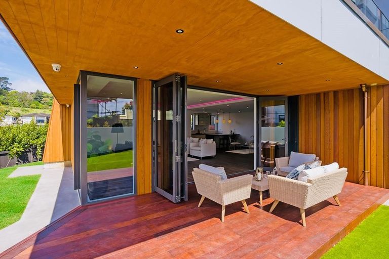 Photo of property in 31 Dunvegan Rise, East Tamaki Heights, Auckland, 2016