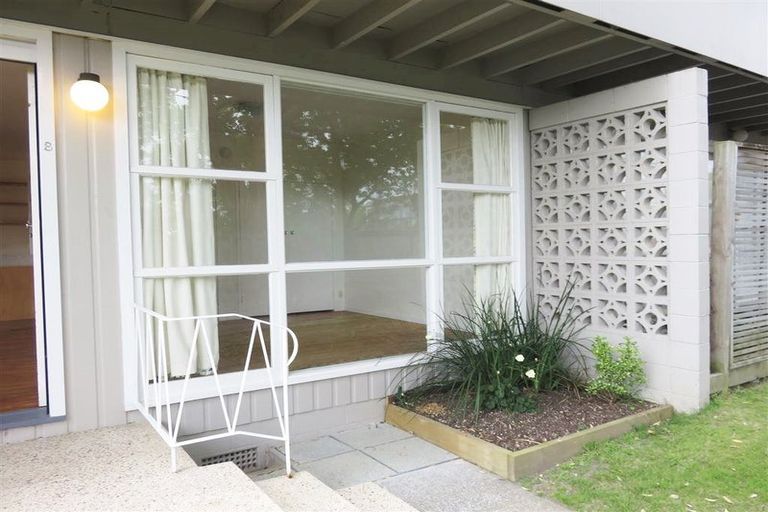 Photo of property in 8/77 Old Lake Road, Narrow Neck, Auckland, 0624