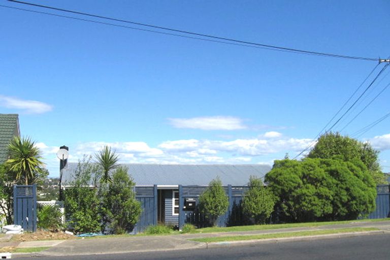 Photo of property in 72a Carlisle Road, Browns Bay, Auckland, 0632