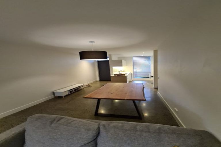 Photo of property in 14 Cochrane Road, Hobsonville, Auckland, 0616