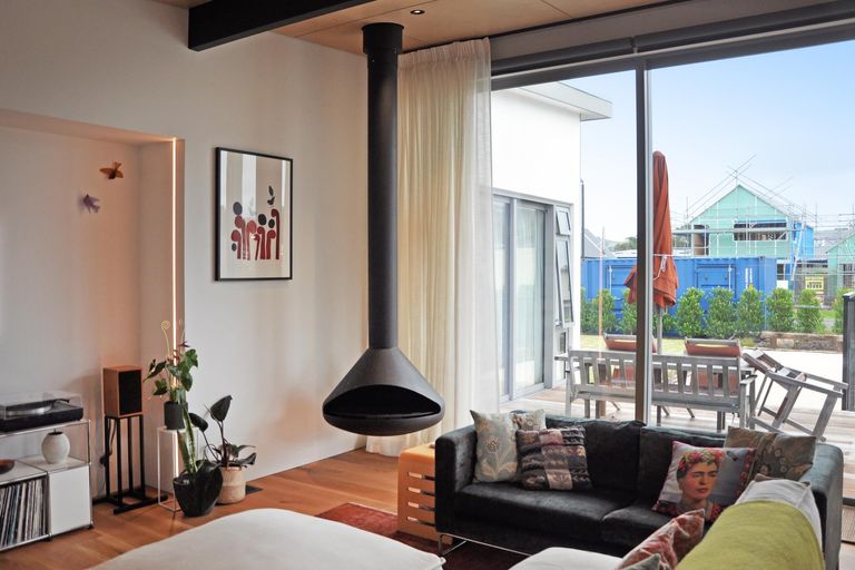 Photo of property in 52 Sandpiper Avenue, Point Wells, 0986