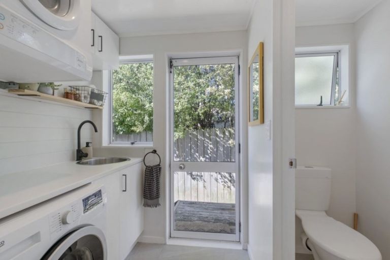 Photo of property in 42a Rautawhiri Road, Helensville, 0800