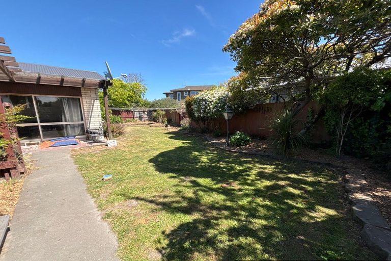 Photo of property in 17 Yellowstone Crescent, Burwood, Christchurch, 8083