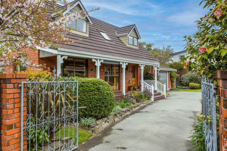 Photo of property in 9 Sawtell Place, Northcote, Christchurch, 8052