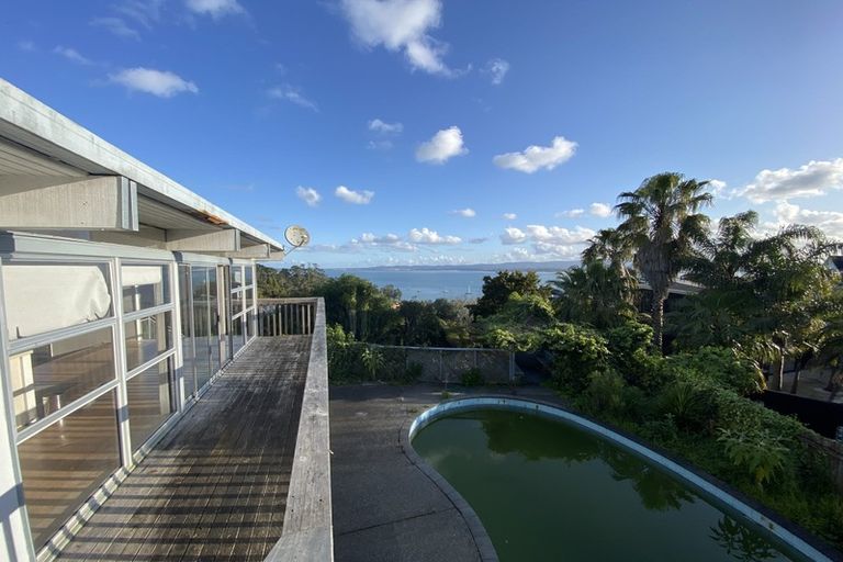 Photo of property in 28 Mayall Avenue, Beach Haven, Auckland, 0626