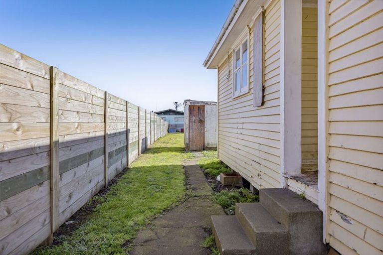 Photo of property in 31 Wilson Street, Waverley, 4510