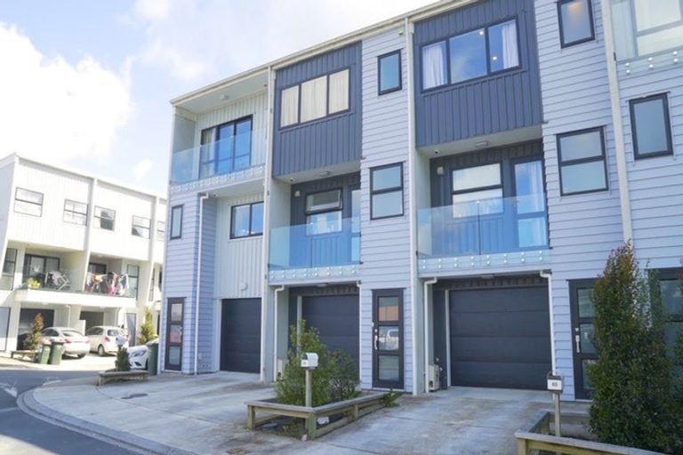 Photo of property in 16/5 Perekia Street, Albany, Auckland, 0632