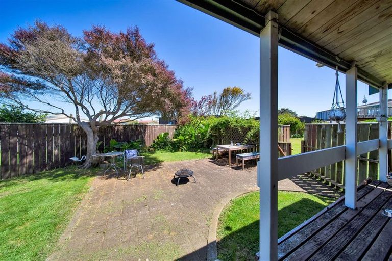 Photo of property in 16d Trimble Place, Bell Block, New Plymouth, 4312
