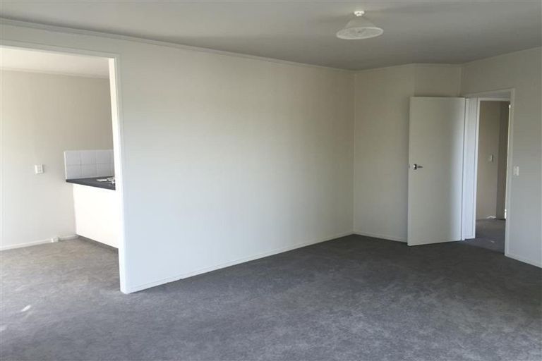 Photo of property in 21 Cheval Drive, Totara Vale, Auckland, 0629