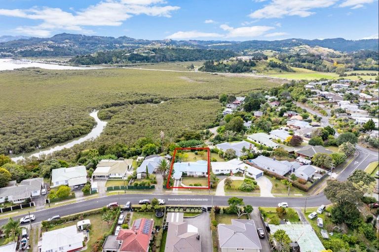 Photo of property in 8 George Point Road, Onerahi, Whangarei, 0110