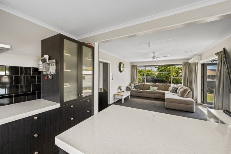 Photo of property in 90 Ashworth Street, Alexandra, 9320