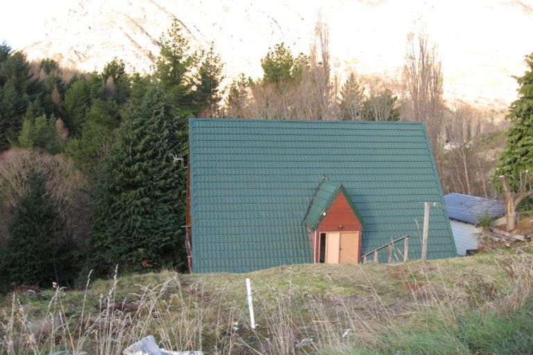 Photo of property in 8 Mcmillan Road, Arthurs Point, Queenstown, 9371