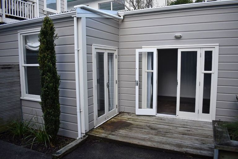 Photo of property in 270 The Terrace, Te Aro, Wellington, 6011