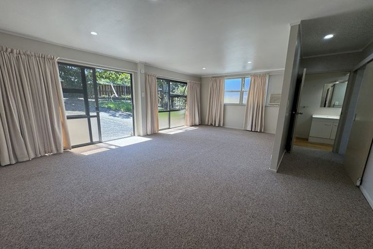 Photo of property in 55 Blakeborough Drive, Forrest Hill, Auckland, 0620