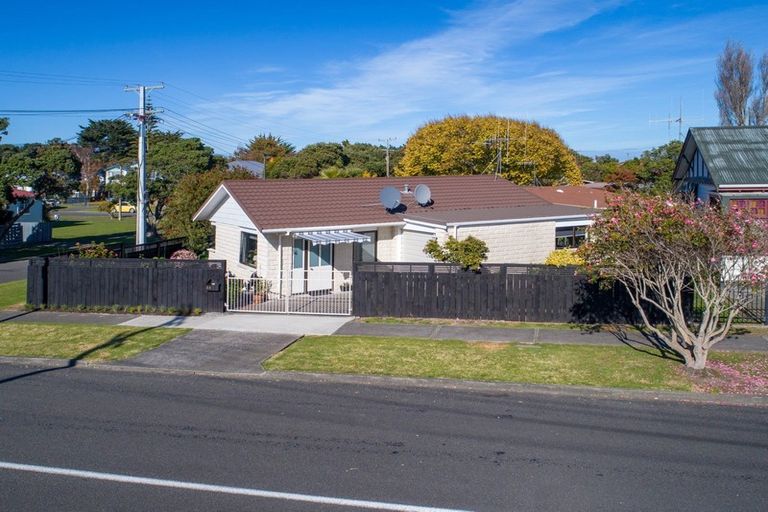 Photo of property in 54 Maxwell Avenue, Durie Hill, Whanganui, 4500