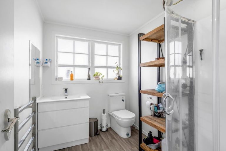 Photo of property in 40 Clifton Terrace, Fitzherbert, Palmerston North, 4410