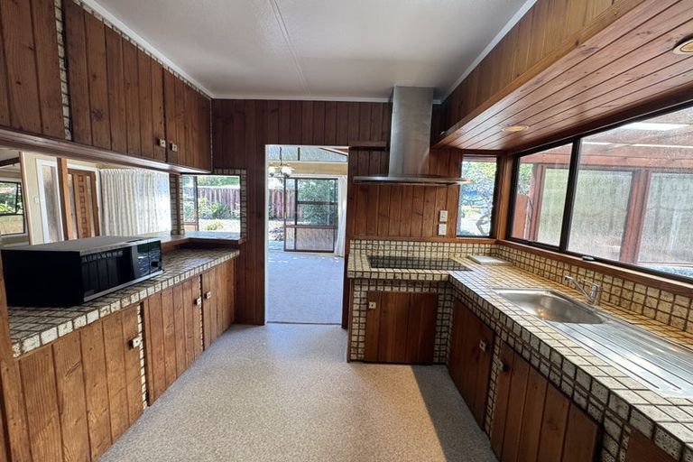 Photo of property in 55 Blakeborough Drive, Forrest Hill, Auckland, 0620