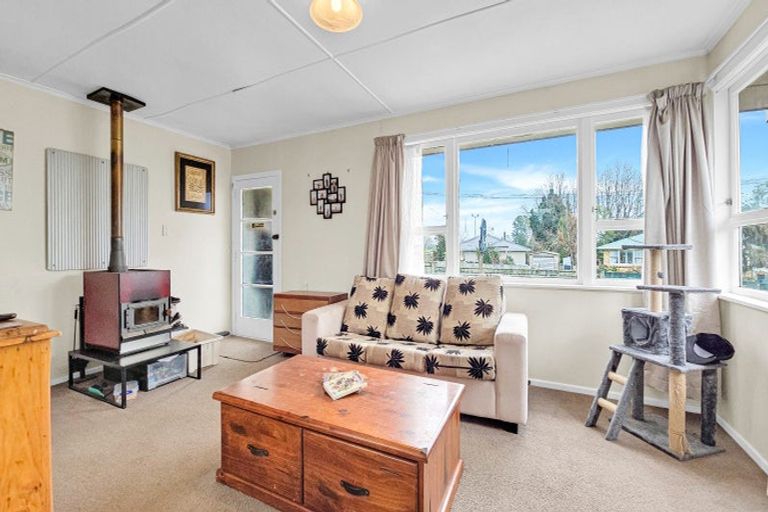 Photo of property in 6 Elliott Crescent, Owhata, Rotorua, 3010
