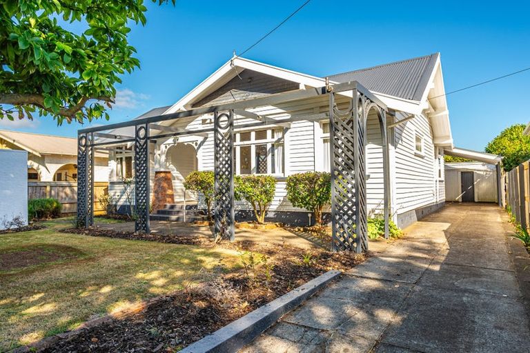 Photo of property in 4 Godwin Crescent, College Estate, Whanganui, 4500