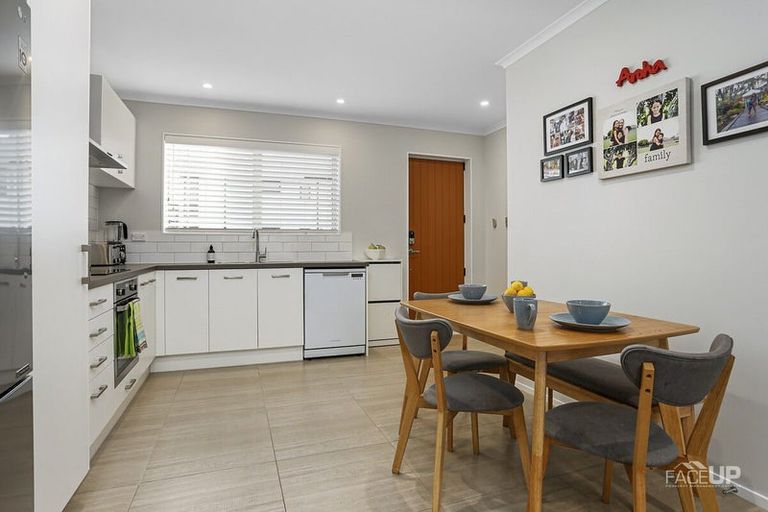 Photo of property in 28 Eyton Kay Road, Hobsonville, Auckland, 0616