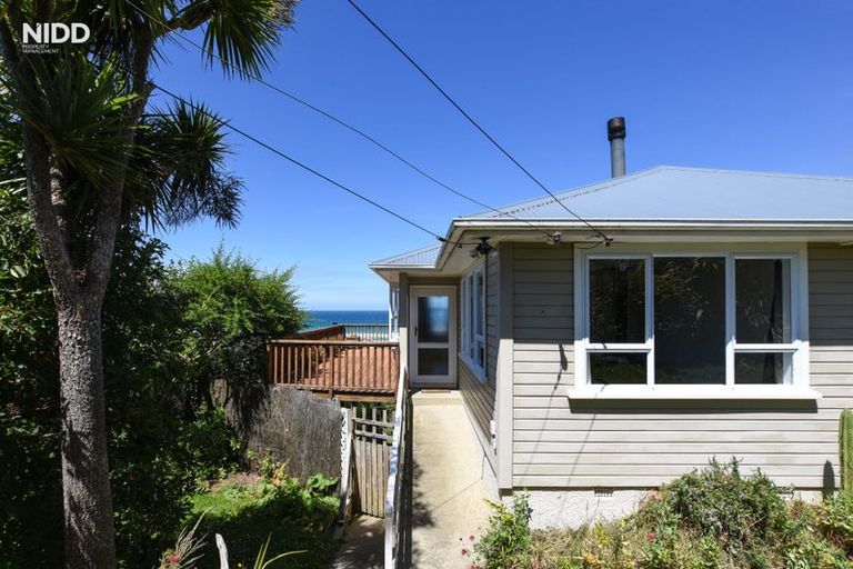 Photo of property in 16 Bedford Parade, Brighton, Dunedin, 9035