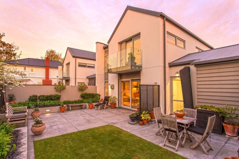 Photo of property in 5 Knowles Street, Merivale, Christchurch, 8052