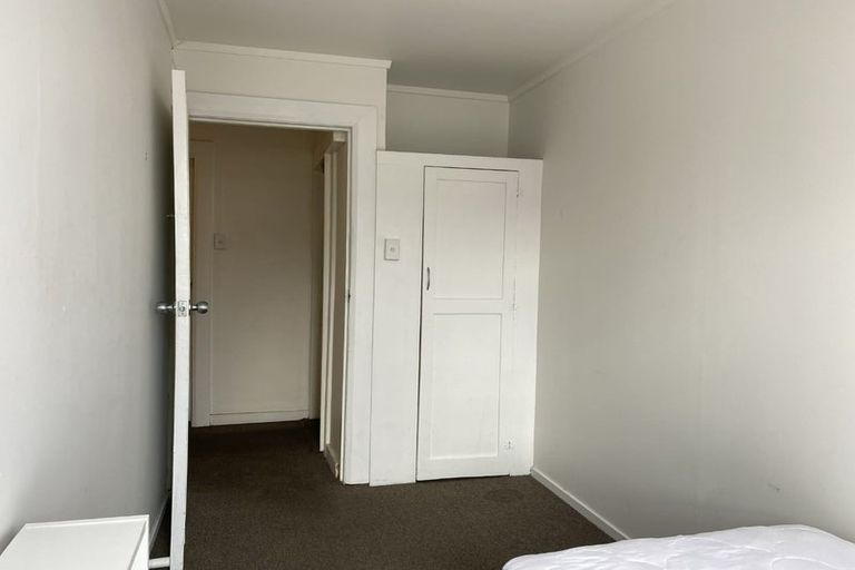 Photo of property in 35 Bay Street, Petone, Lower Hutt, 5012