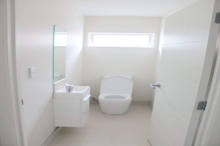 Photo of property in 35 Arranmore Drive, Flat Bush, Auckland, 2019