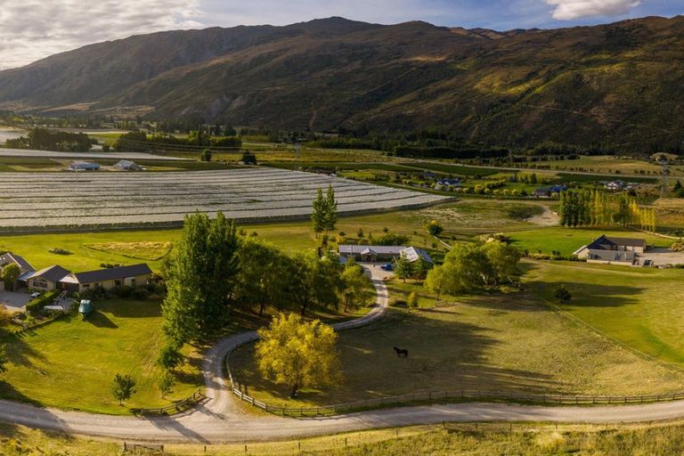 Photo of property in 61 Gibbston Back Road, Gibbston, Queenstown, 9371