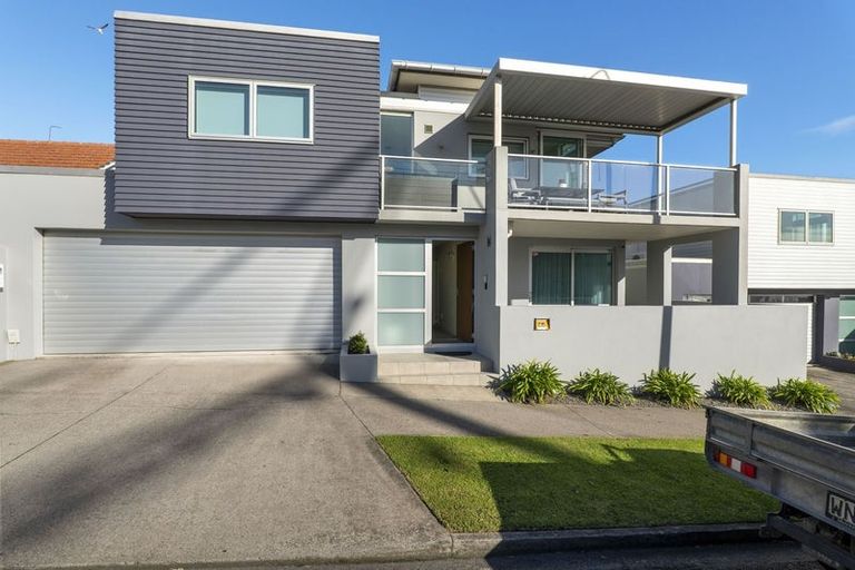 Photo of property in 4a Dawson Street, New Plymouth, 4310