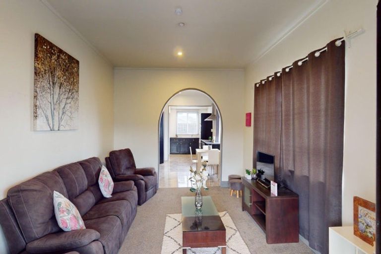 Photo of property in 93 Tiro Tiro Road, Levin, 5510