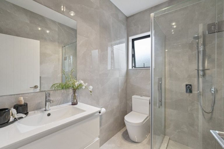 Photo of property in 9 Survila Street, Takanini, 2110