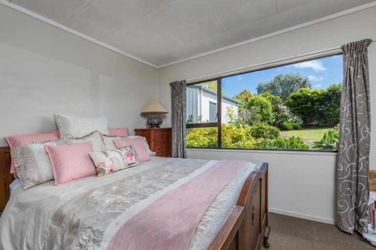 Photo of property in 14 Fairway Drive, Kerikeri, 0230