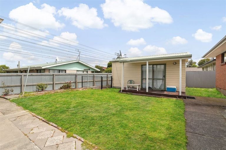 Photo of property in 6 Carbine Place, Sockburn, Christchurch, 8042