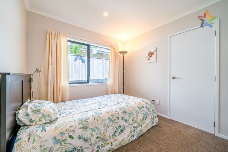 Photo of property in 1a Peel Place, Wainuiomata, Lower Hutt, 5014