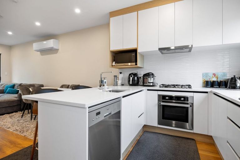 Photo of property in 8 Freshland Drive, Flat Bush, Auckland, 2019
