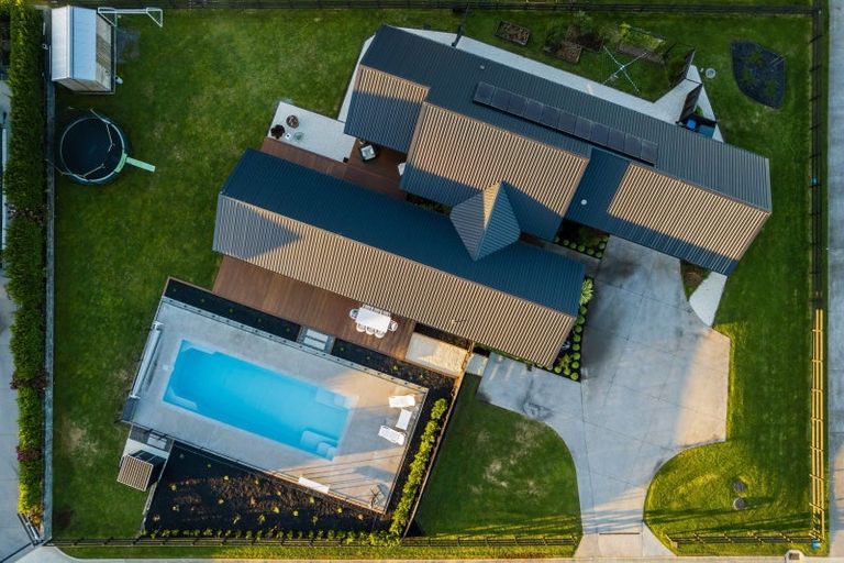 Photo of property in 49 Mike Smith Drive, Cambridge, 3434