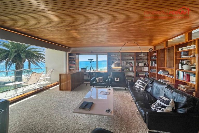 Photo of property in Seaview Apartments, 5/64 Milford Road, Milford, Auckland, 0620